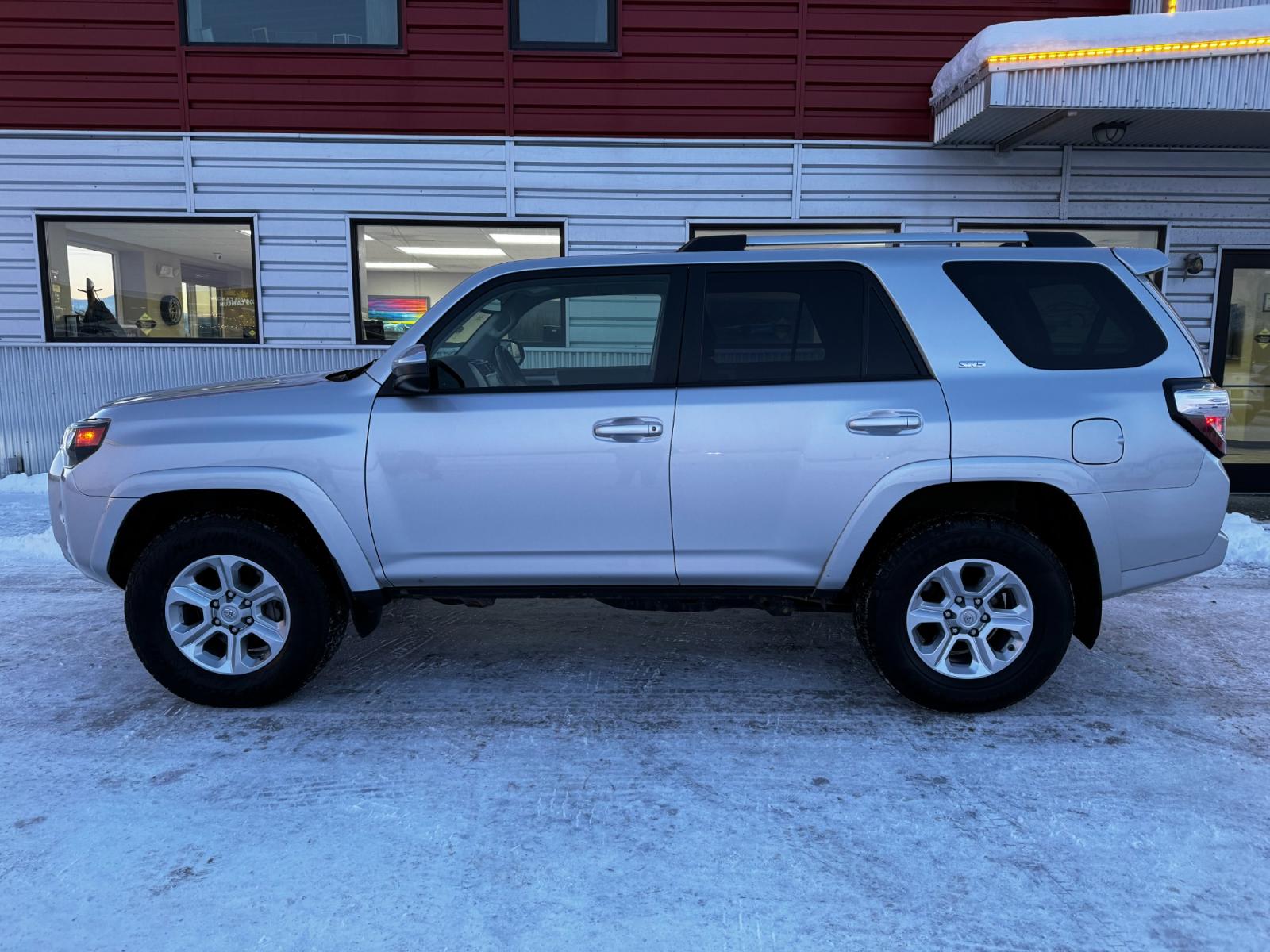 2021 Silver /Gray Toyota 4Runner SR5 (JTEMU5JR7M5) with an 4.0L V6 engine, located at 1960 Industrial Drive, Wasilla, 99654, (907) 376-5555, 61.573475, -149.400146 - Photo #2